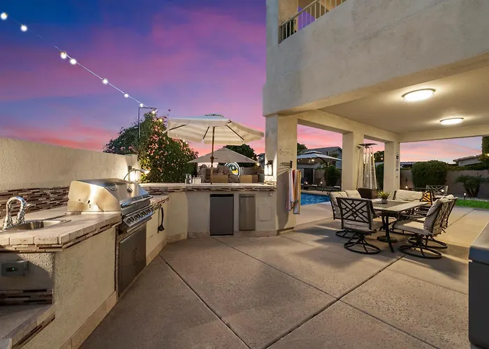 Northstar Zen Resort- Rock Waterslide - Pool - - Secret Tunnel - Epic Game Villa Glendale